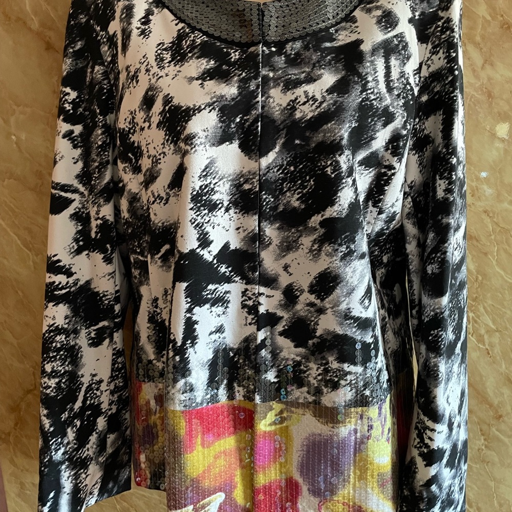 New blazer no tags blk/wht sequins on a top and bottom size 1